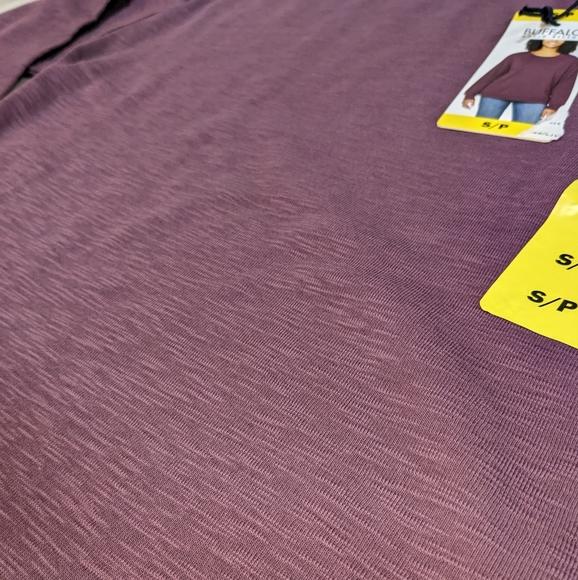 NWT Buffalo Women’s Slub Crewneck Top Size Small Burgundy Colour - Picture 5 of 6